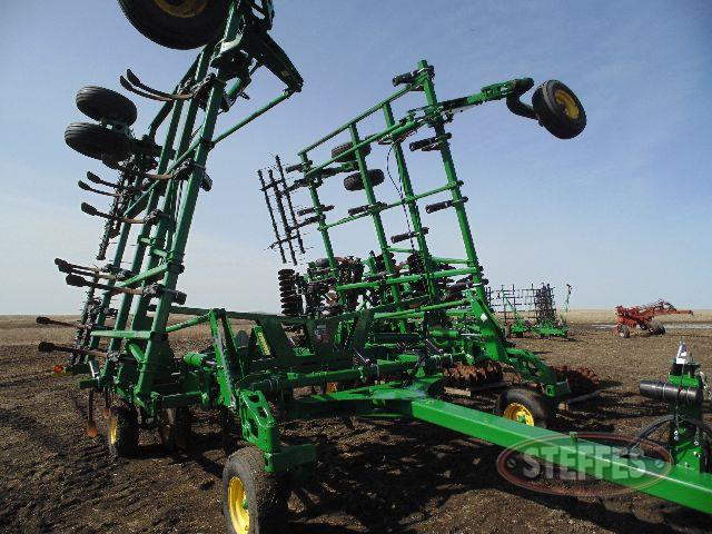 2014 John Deere 2410_1.jpg